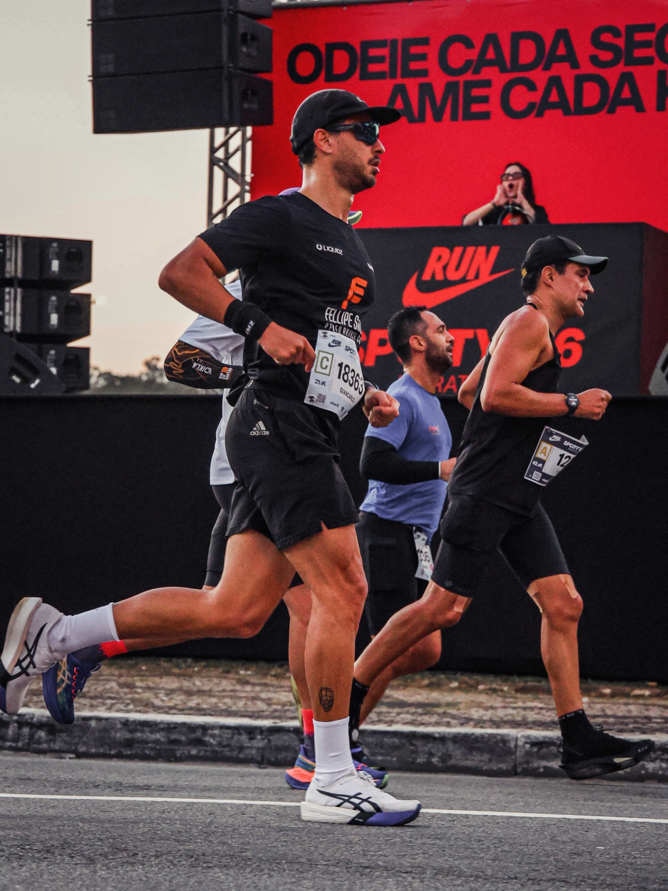 Giancarlo Bussadori correndo a meia maratona SP City